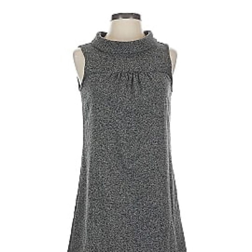 Gray Sleeveless  Neck Top 70’s